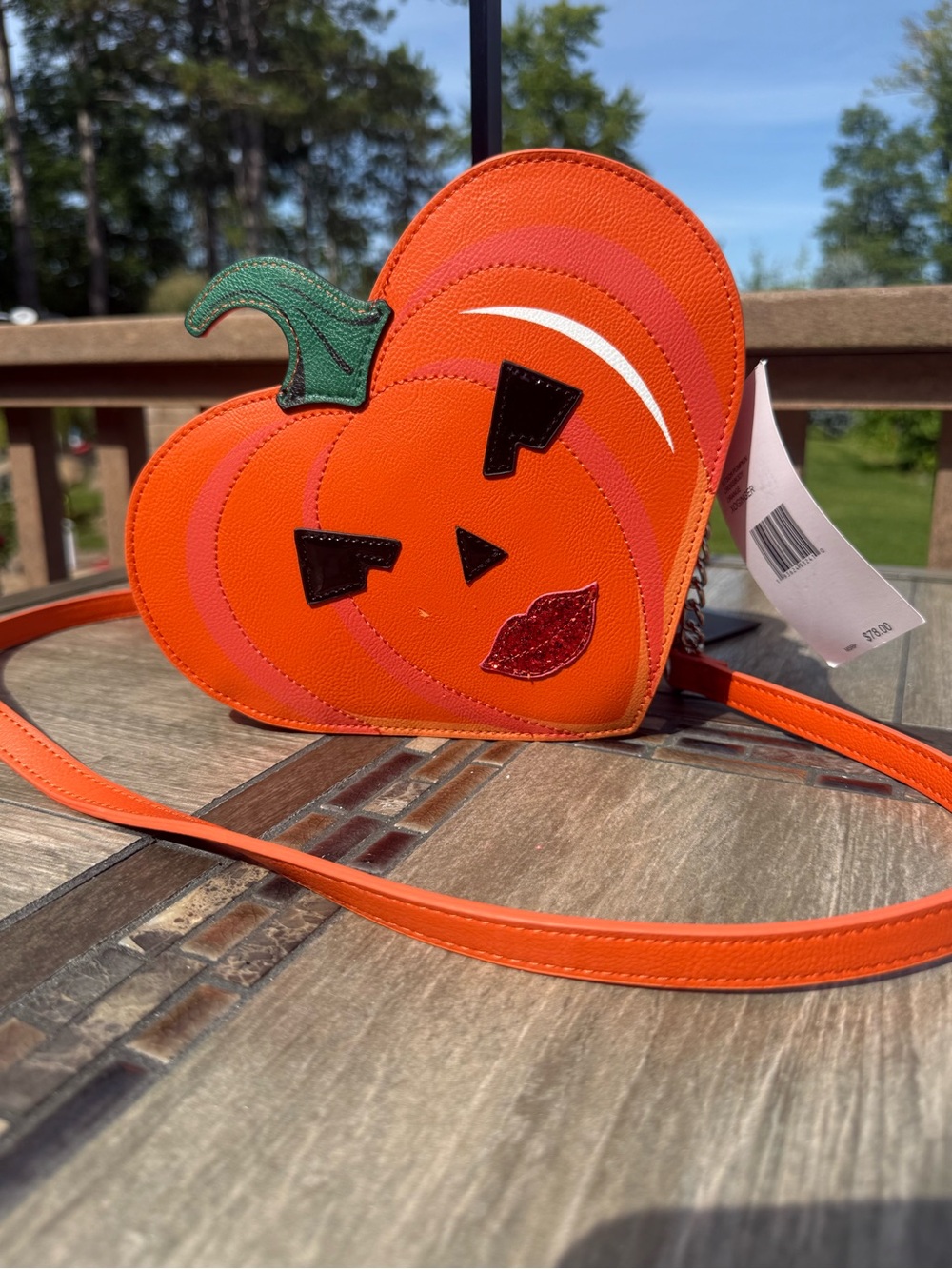 NWT Betsey Johnson Kitsch
Halloween "XO Ginger" Pumpkin Heart Crossbody Bag - Picture 7 of 13